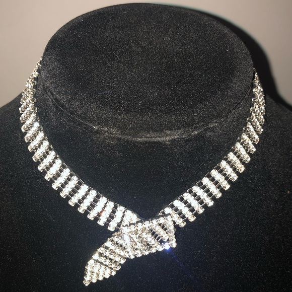 Crystal choker buckle necklace - Picture 4 of 5